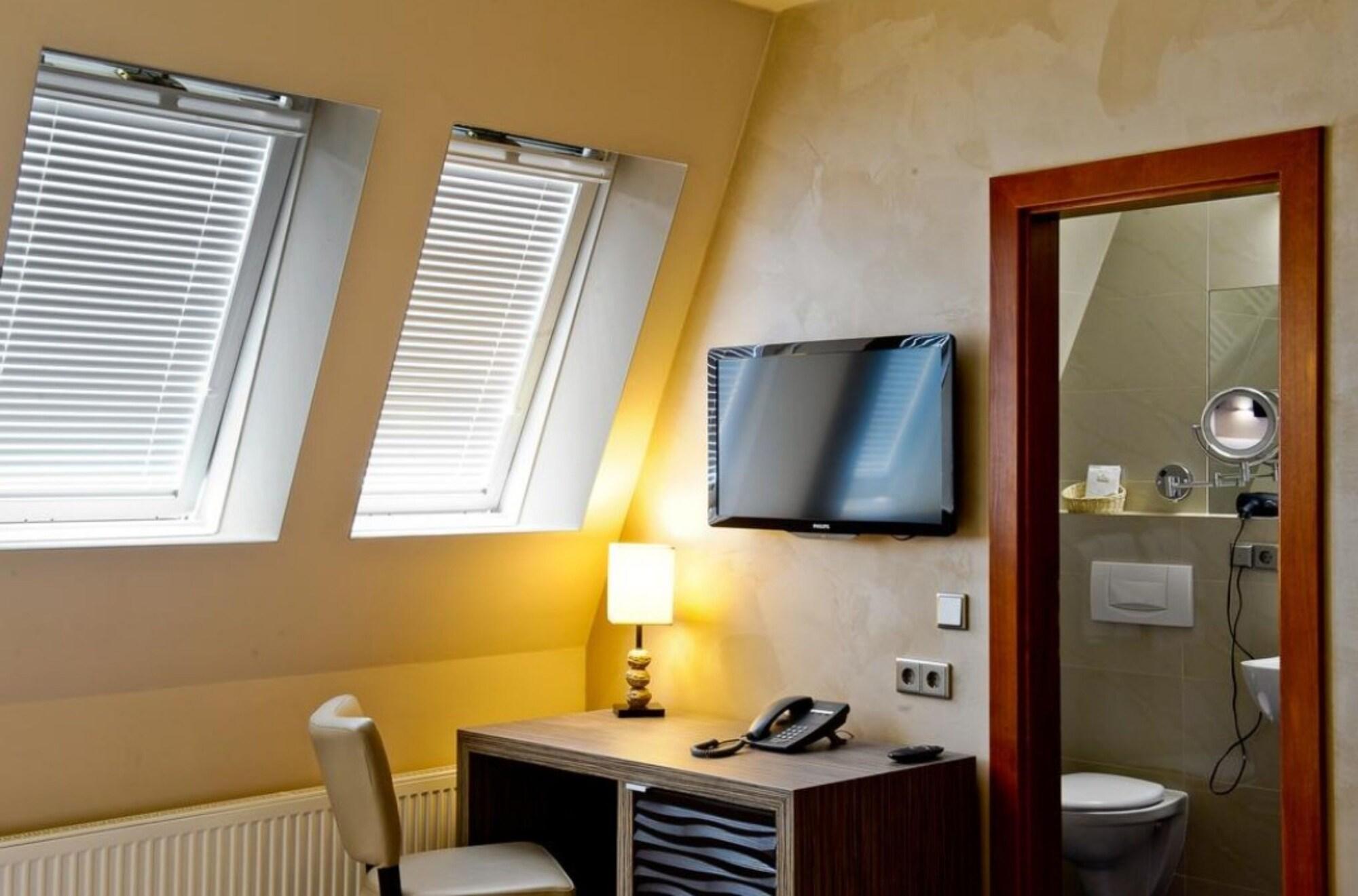 Artim Hotel Berlin Exteriör bild