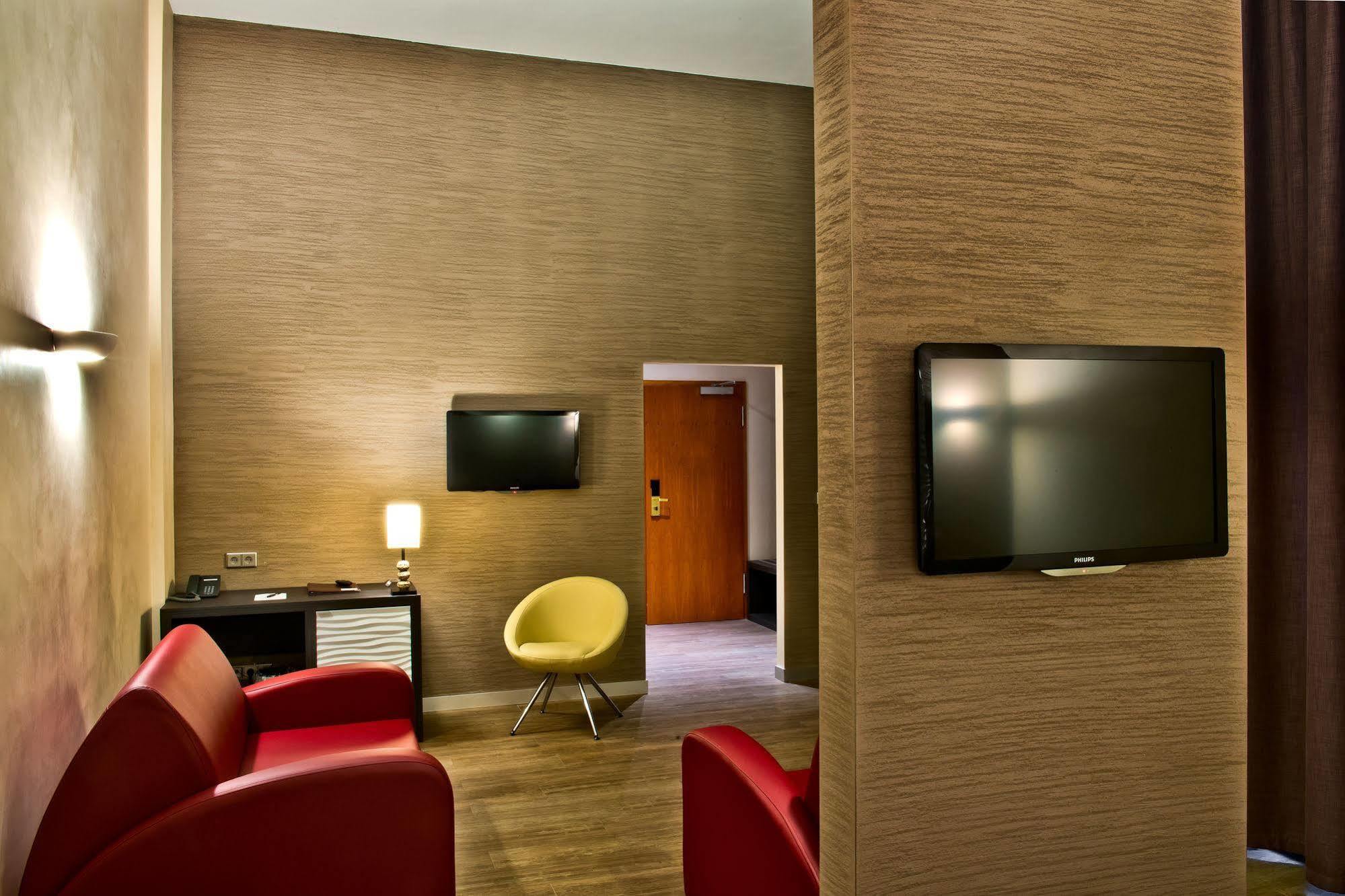Artim Hotel Berlin Exteriör bild